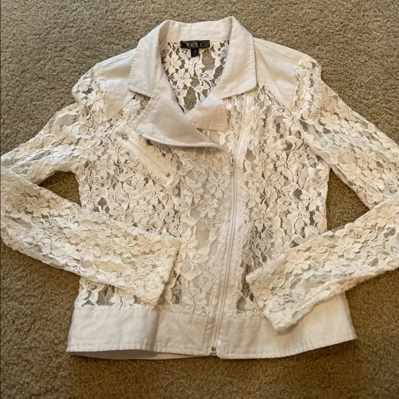 TCEC White Floral Lace Zip Up Bomber Jacket Sz: S - Picture 4 of 5